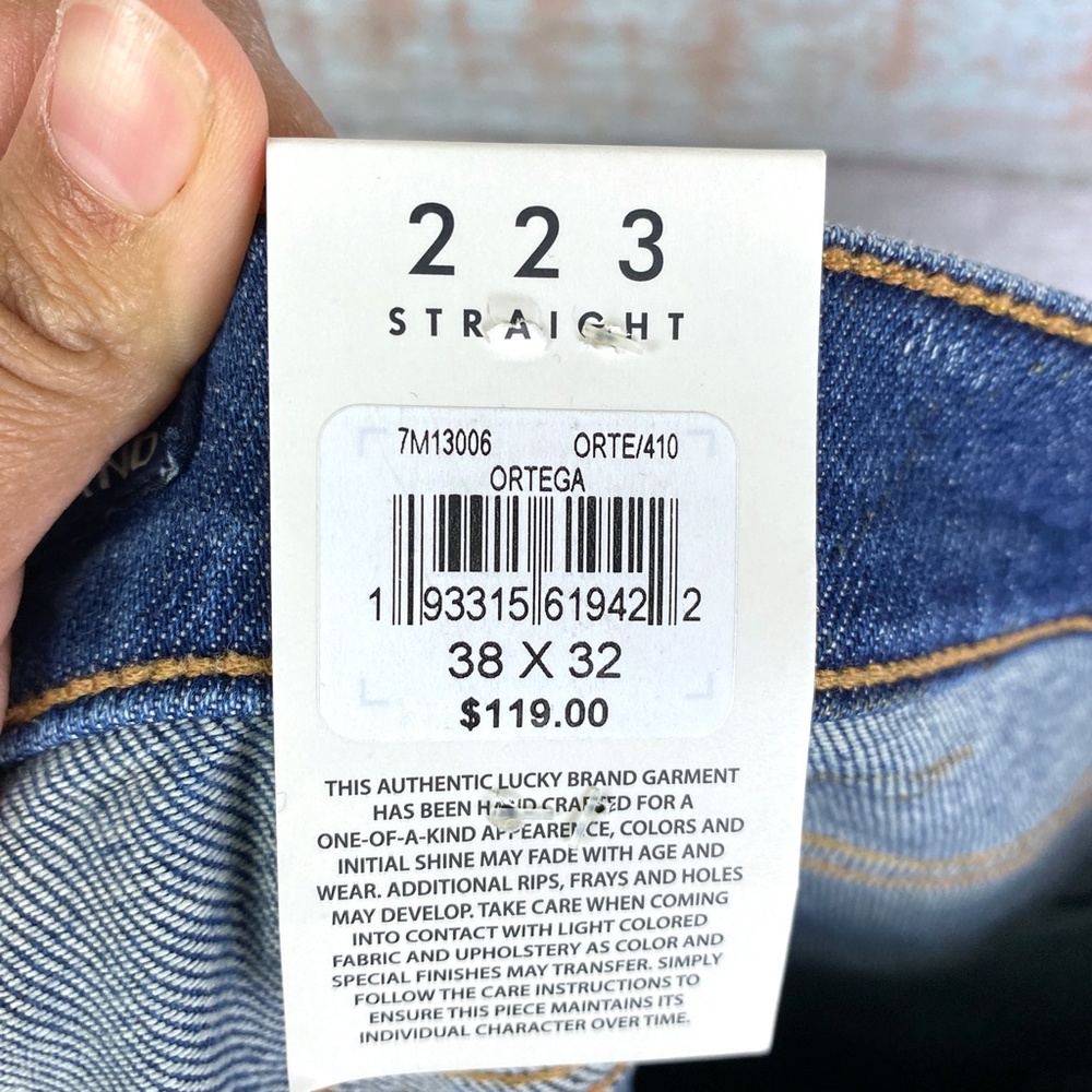 Lucky Brand 223 Straight Advanced Stretch Jean - Picture 9 of 9